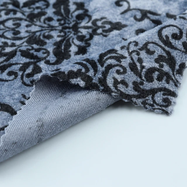 ผ้ากำมะหยี่ลายกนก(เทา)