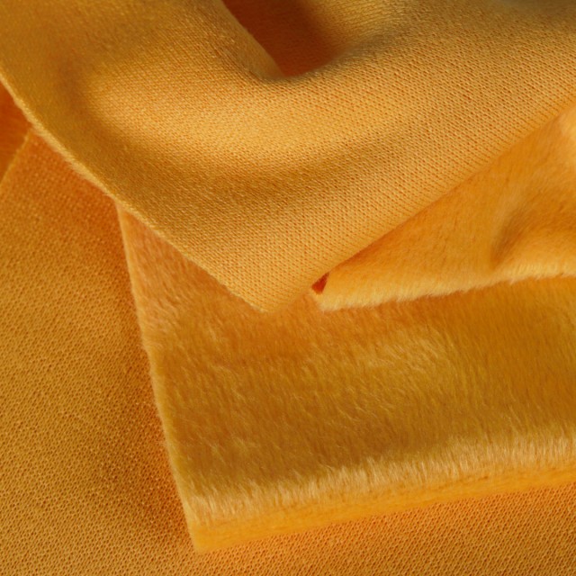 ผ้าขนแมว (เหลืองหมีพูห์)