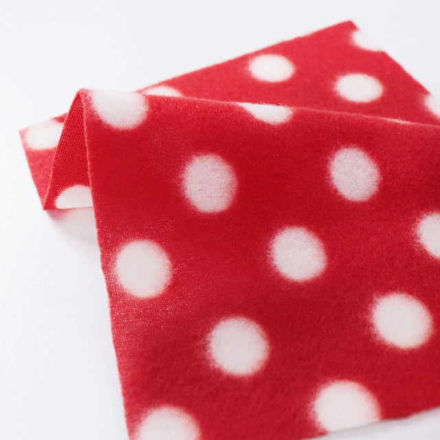 ผ้าทอยฟลีซ (ลายจุดขาว-แดง)