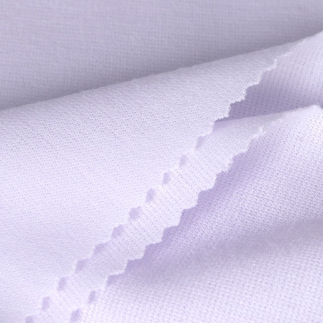 ผ้าปีกาแดง(ขาว)