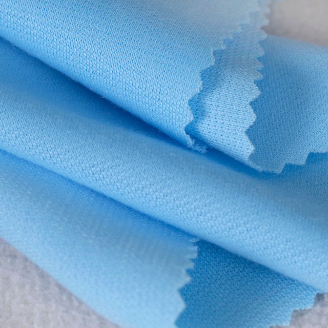 ผ้าปีกาแดง(ฟ้าใส)