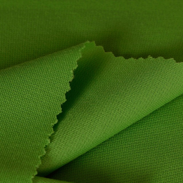 ผ้าปีกาแดง(เขียวตอง)