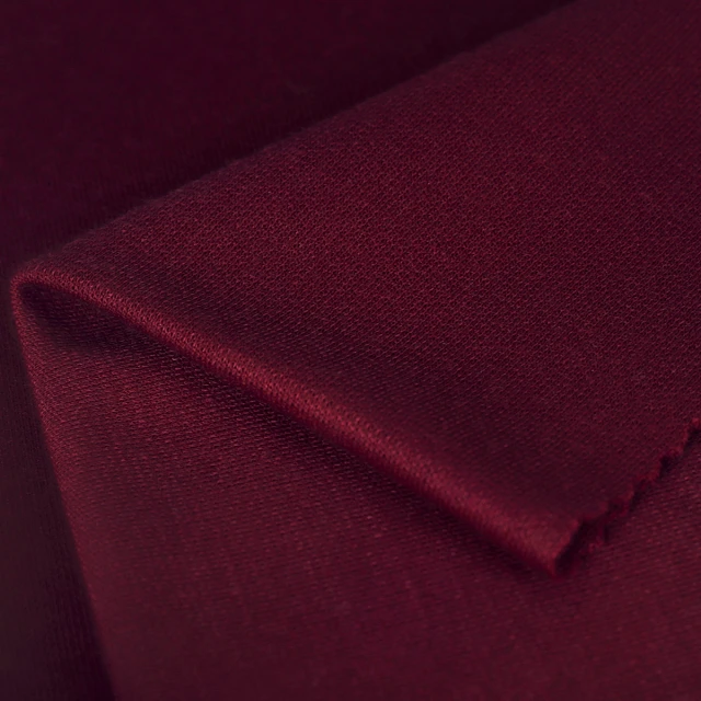 ผ้าปีกาแดง(เลือดหมู)