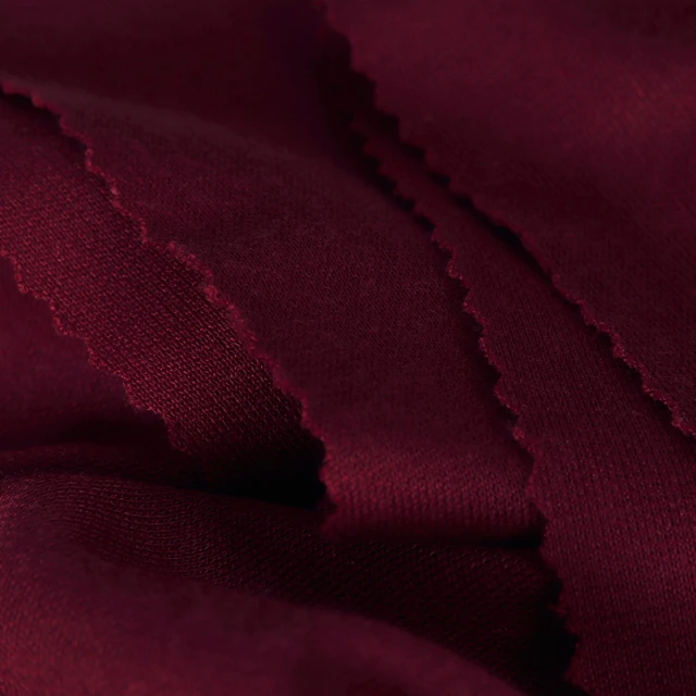 ผ้าปีกาแดง(เลือดหมู)