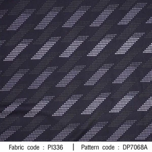 ผ้าพิมพ์สปอร์ตเหลี่ยมเฉียง(ดำ) - primary