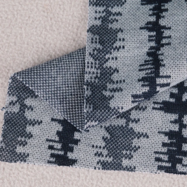 ผ้ายีนส์แจ็คการ์ด (ริ้วกราฟิค)