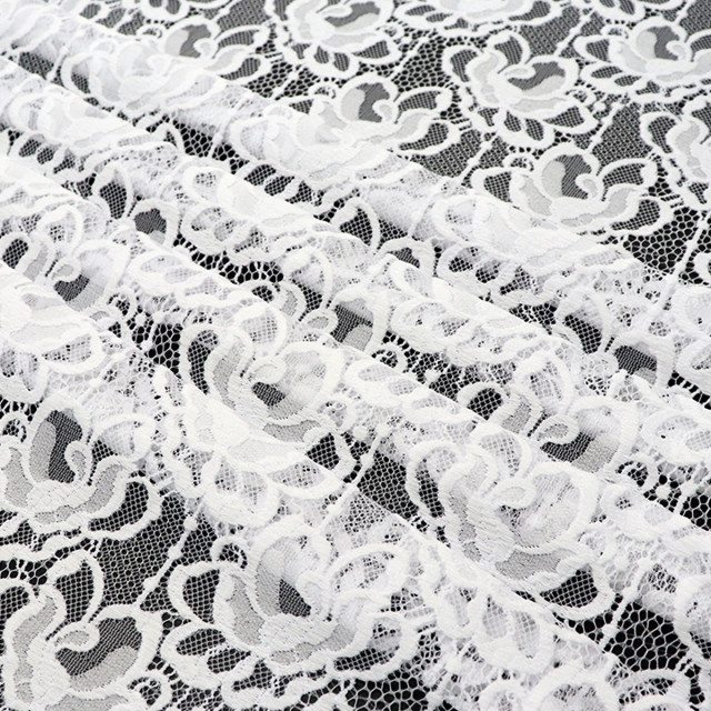 ผ้าลูกไม้ (ชบาบาน)