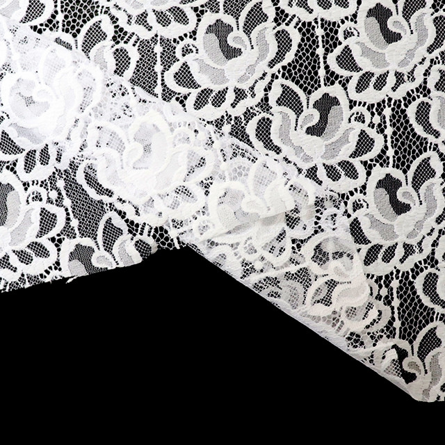 ผ้าลูกไม้ (ชบาบาน)