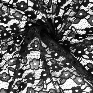 ผ้าลูกไม้(ดอกโป๊ยเซียนดำ)