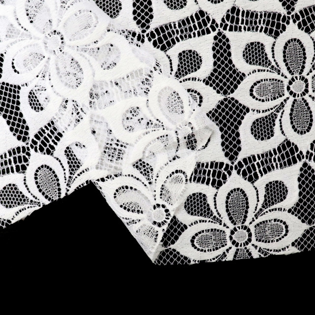 ผ้าลูกไม้(ดอกไม้เหลี่ยม)