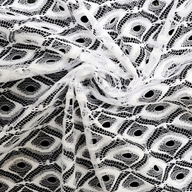 ผ้าลูกไม้(ตาข่ายลายนกยูง)