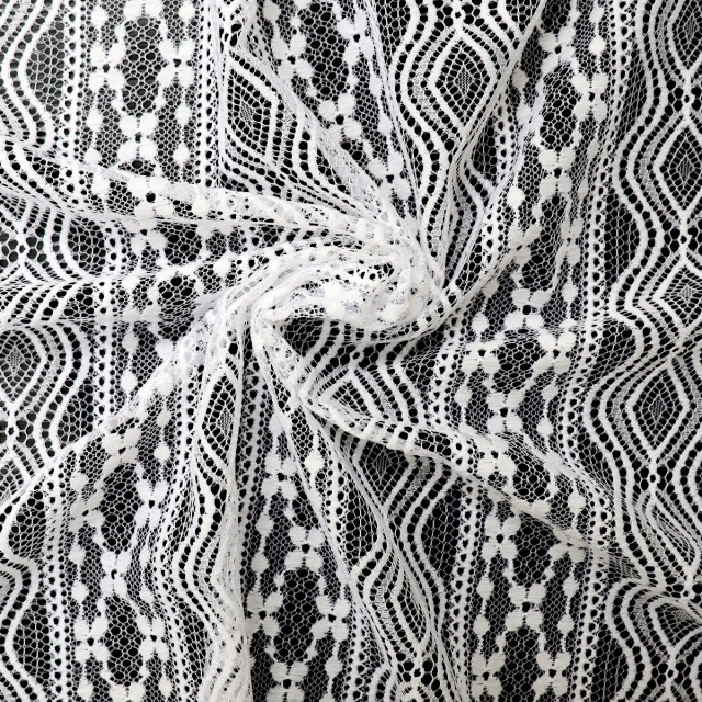 ผ้าลูกไม้(เชิงเหลี่ยมริ้ว)