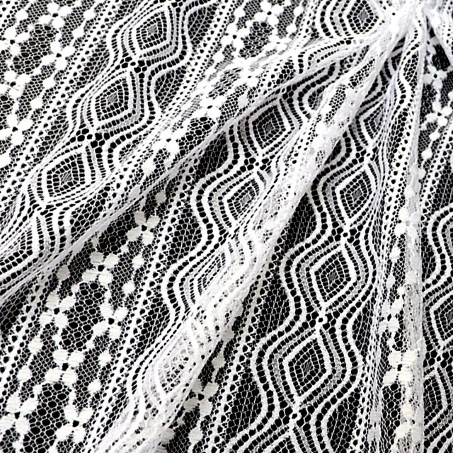 ผ้าลูกไม้(เชิงเหลี่ยมริ้ว)