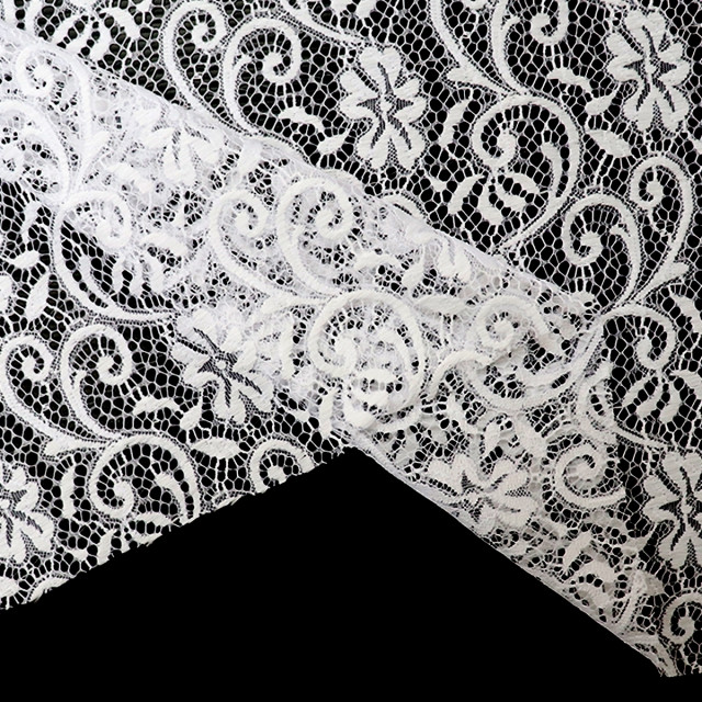 ผ้าลูกไม้(ไม้เลื้อยชบา)