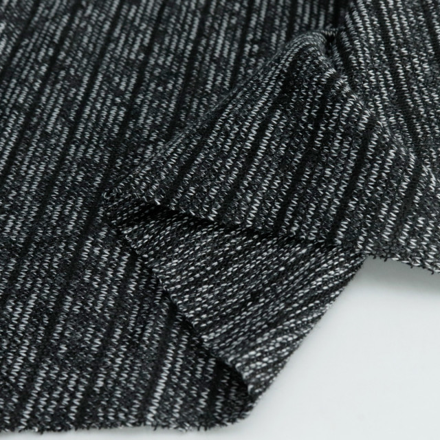 ผ้าสเวตเตอร์ (ลายขาวดำ)