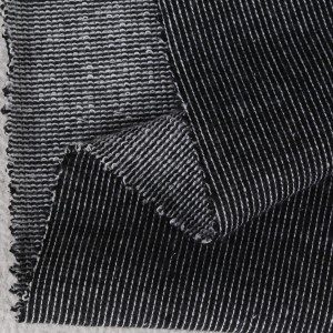 ผ้าสเวตเตอร์ (สีดำร่องขาว) - primary