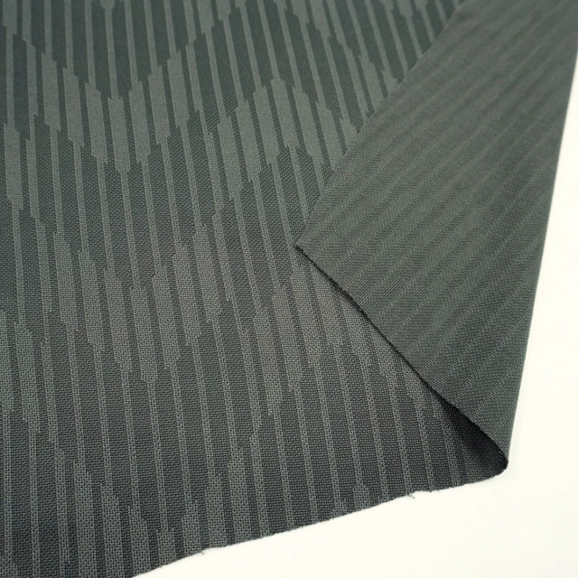 ผ้าแจ็คการ์ดก้างปลา (เทาเปียกปูน)